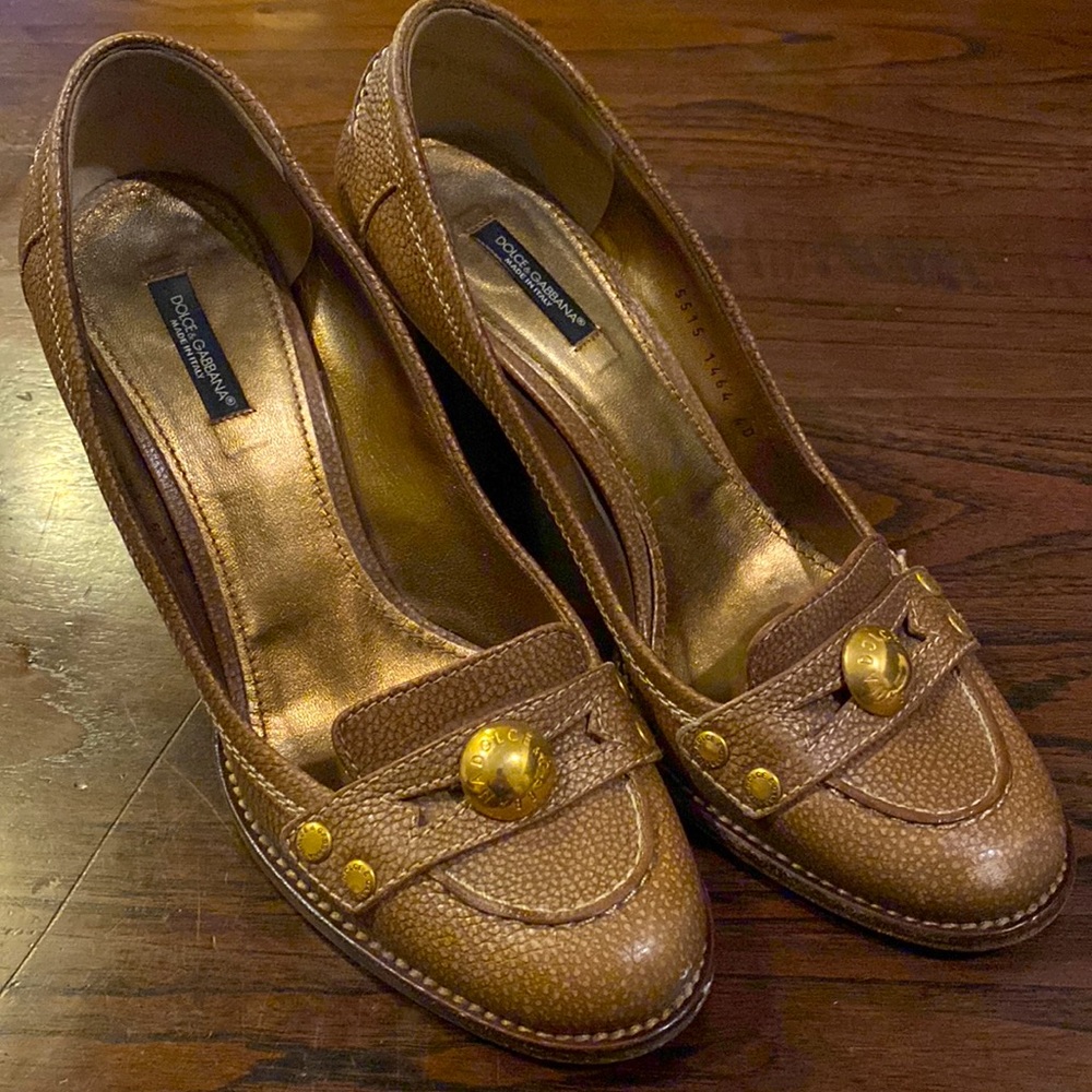 DOLCE&GABBANA Pair of heels. Camel color,size 40. Or 9.5/10